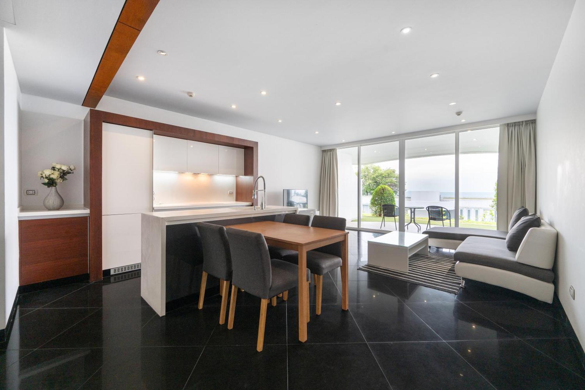 Pure Sunset Beach - Ocean View Room, Pattaya Na Chom Thian Εξωτερικό φωτογραφία
